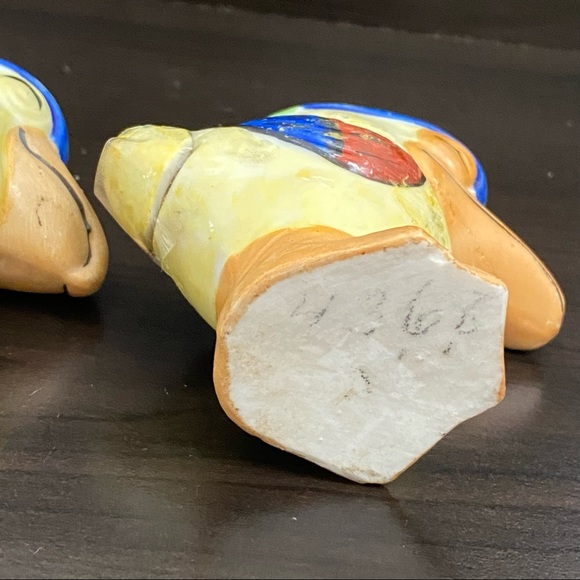 Vintage Toucan Bird Ceramic Salt & Pepper Shaker Set - Picture 10 of 13